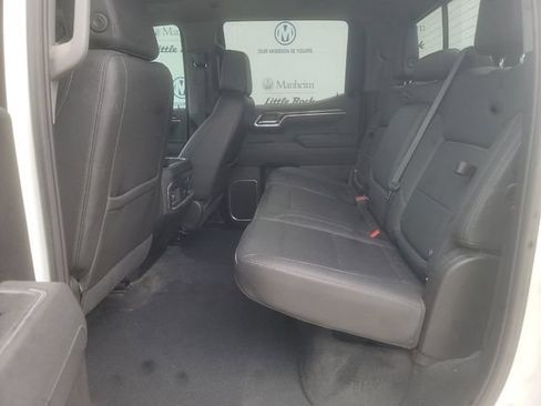 Used 2024 Chevrolet Silverado 1500 LT AWD/4WD image 6