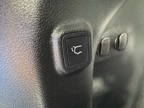 Used 2022 Jeep Cherokee Latitude Lux FWD image 28