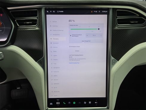 Used 2017 Tesla Model X 90D image 29