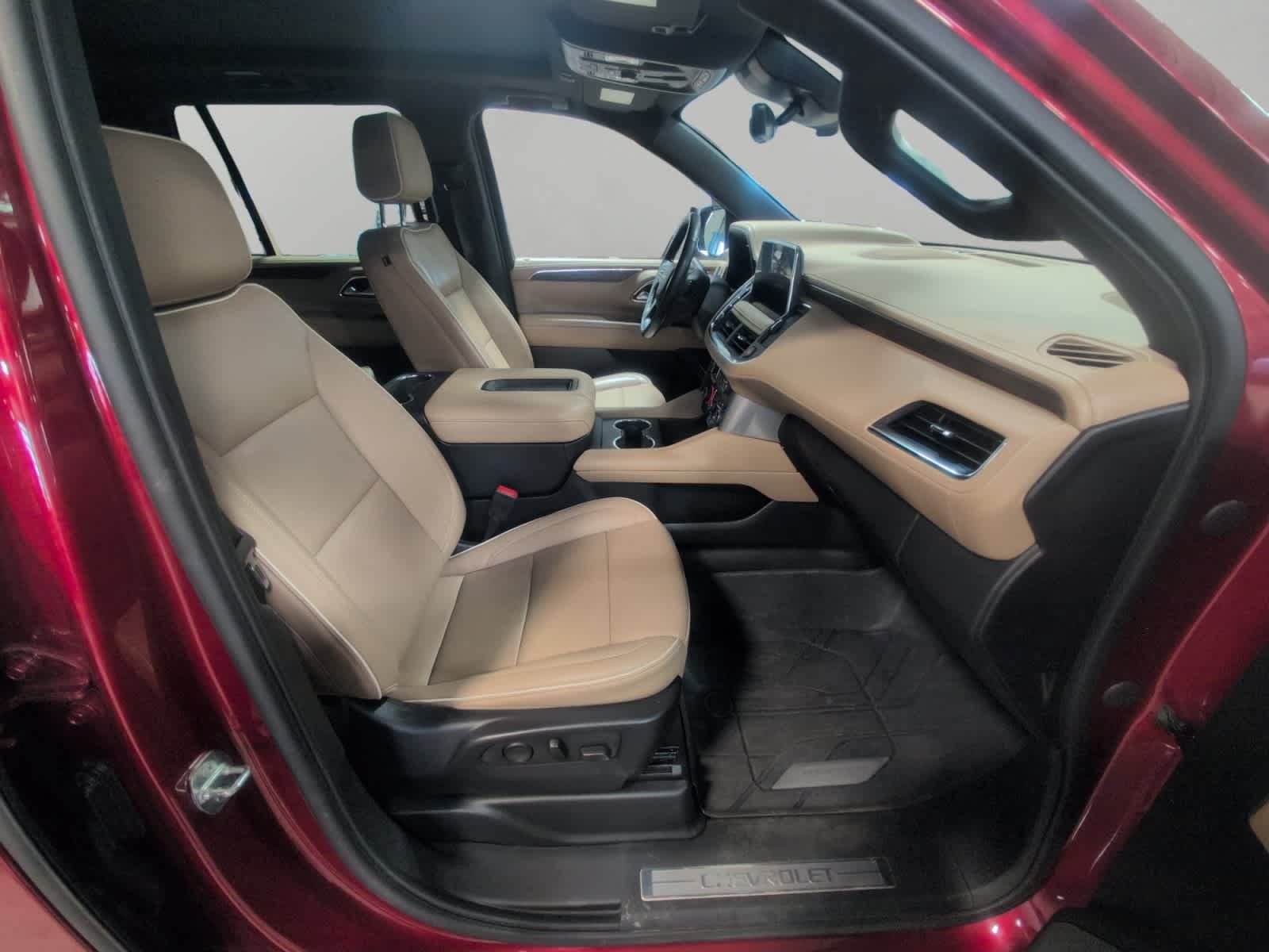 Used 2023 Chevrolet Tahoe Premier w/ Premium Package 2 AWD/4WD image 15