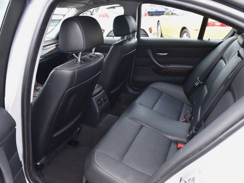 Used 2010 BMW 328i Sedan RWD image 10