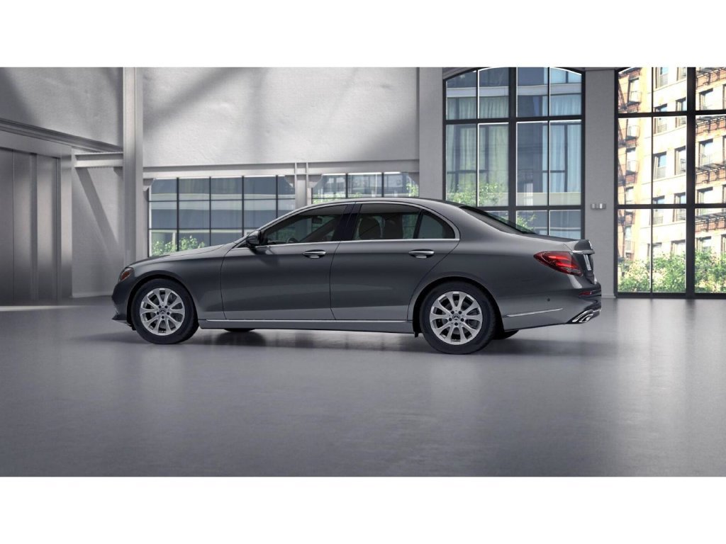 Used 2019 Mercedes-Benz E 300 4MATIC image 32