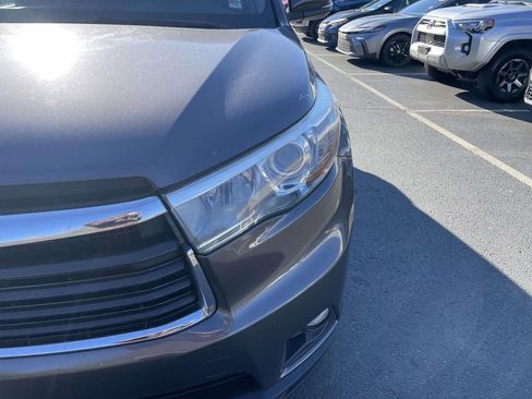 Used 2015 Toyota Highlander LE image 13
