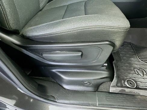 Used 2019 RAM 1500 Big Horn image 22