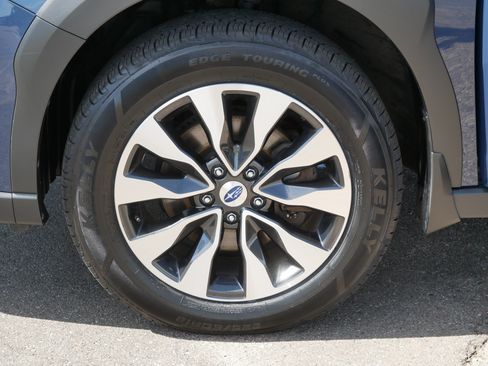 Used 2023 Subaru Outback Touring AWD/4WD image 15