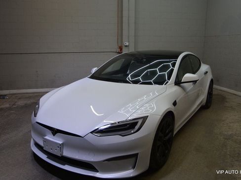 Used 2021 Tesla Model S Plaid AWD/4WD image 2