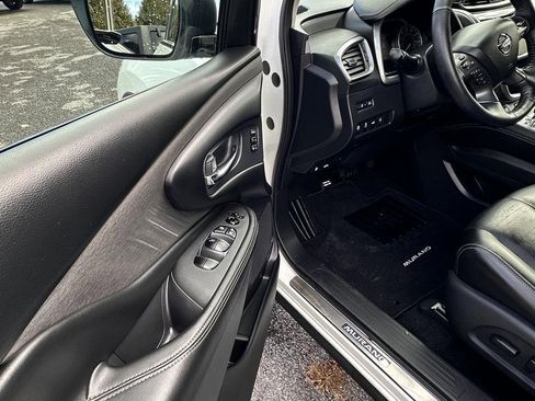 Used 2022 Nissan Murano SL image 10