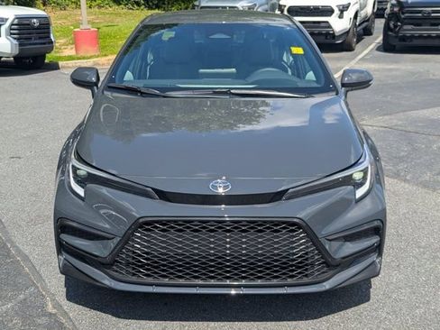 Used 2026 Toyota Corolla SE FWD image 2