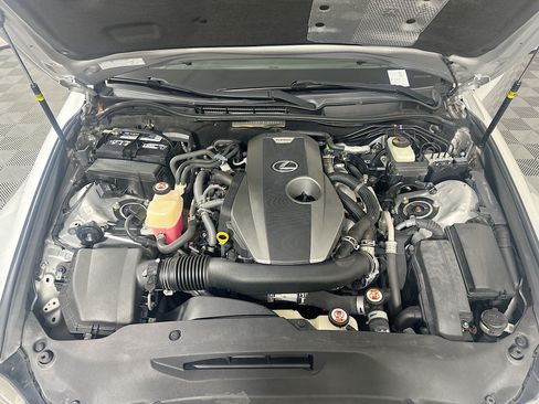 Used 2017 Lexus IS 200t w/ Premium Package RWD image 32