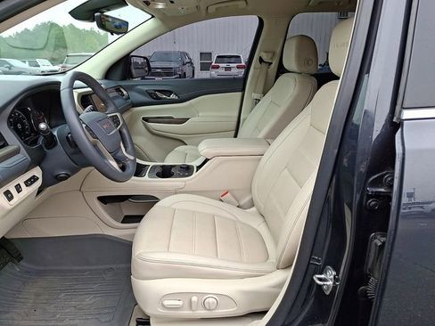 Used 2021 GMC Acadia Denali w/ Denali Technology Package FWD image 14