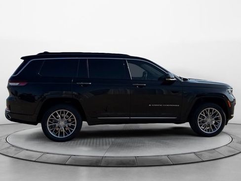Used 2024 Jeep Grand Cherokee L Summit AWD/4WD image 2