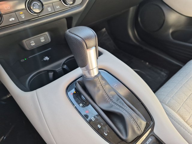 Certified 2026 Honda HR-V LX image 12