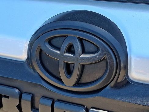 Used 2024 Toyota 4Runner TRD Off-Road AWD/4WD image 25