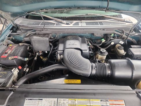 Used 1997 Ford F150 XLT image 16