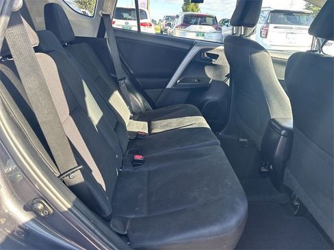 Used 2016 Toyota RAV4 LE image 21