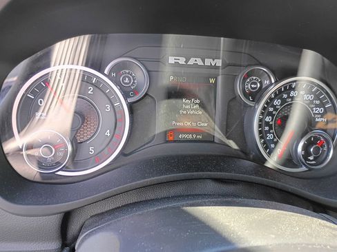 Used 2024 RAM 2500 Big Horn image 10