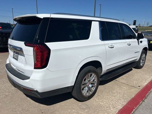 Used 2021 GMC Yukon XL Denali image 10