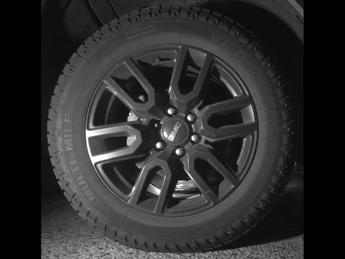 Used 2021 GMC Sierra 1500 Elevation w/ X31 Off-Road Package AWD/4WD image 13