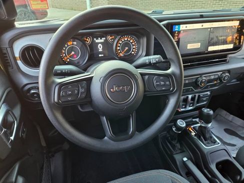 Used 2026 Jeep Wrangler Sport AWD/4WD image 13