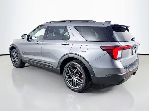 New 2026 Ford Explorer ST-Line w/ ST-Line Street Pack image 5