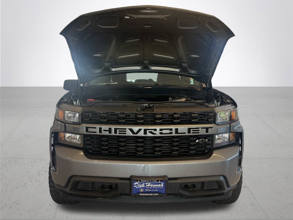 Used 2021 Chevrolet Silverado 1500 Custom w/ LPO, Dark Essentials Package AWD/4WD image 4