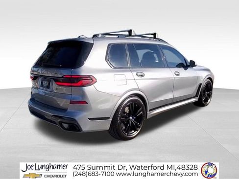 Used 2024 BMW X7 xDrive40i w/ Executive Package image 9