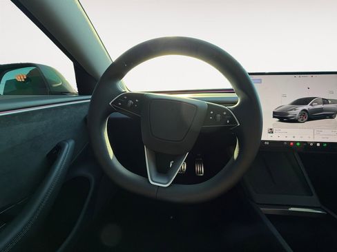 Used 2025 Tesla Model 3 Performance AWD/4WD image 13