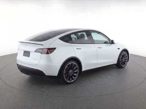 Used 2023 Tesla Model Y Performance AWD/4WD image 4