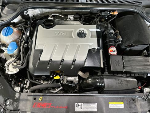 Used 2014 Volkswagen Jetta TDI FWD image 32