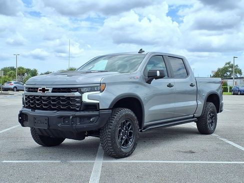 Used 2024 Chevrolet Silverado 1500 ZR2 w/ ZR2 Bison Edition AWD/4WD image 3