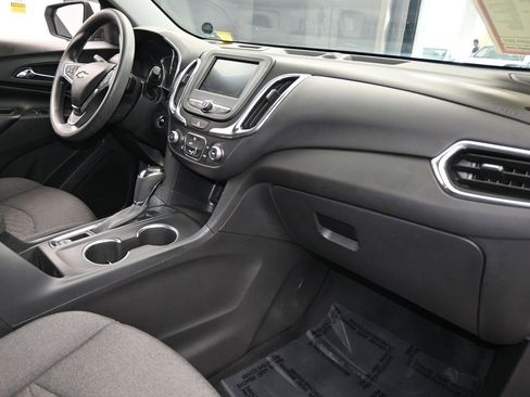 Used 2021 Chevrolet Equinox LT image 41