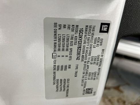 Used 2011 Chevrolet Silverado 2500 LTZ w/ LTZ Plus Package image 26