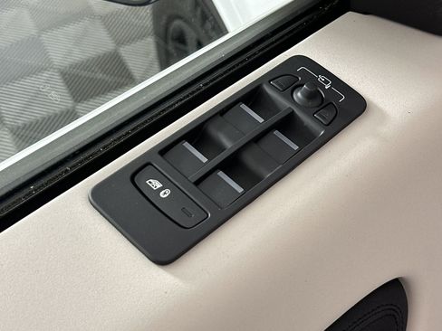 Used 2025 Land Rover Discovery Sport S AWD/4WD image 10