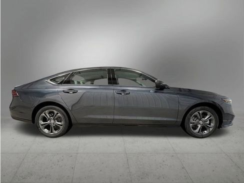 New 2026 Honda Accord EX-L image 8
