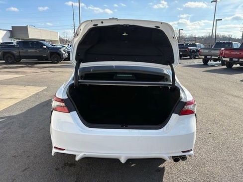 Used 2021 Toyota Camry SE image 26