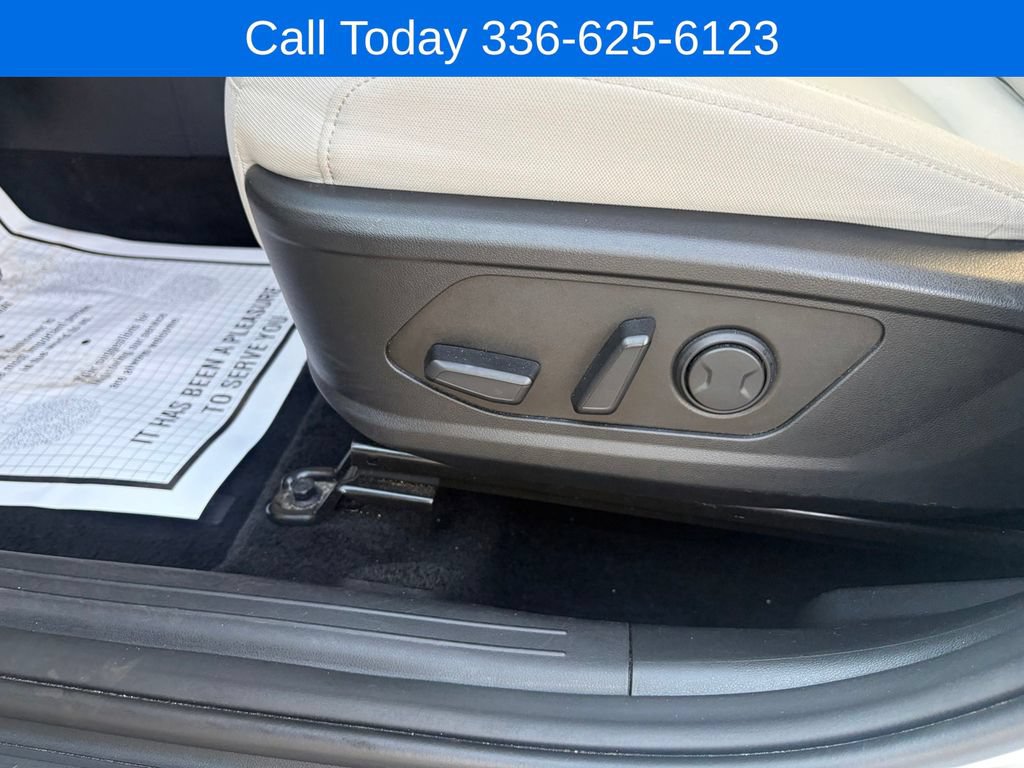 Used 2025 Hyundai Tucson SEL FWD image 19