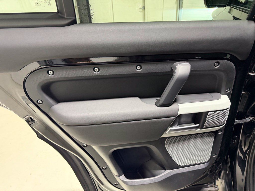 Used 2024 Land Rover Defender 130 S AWD/4WD image 40