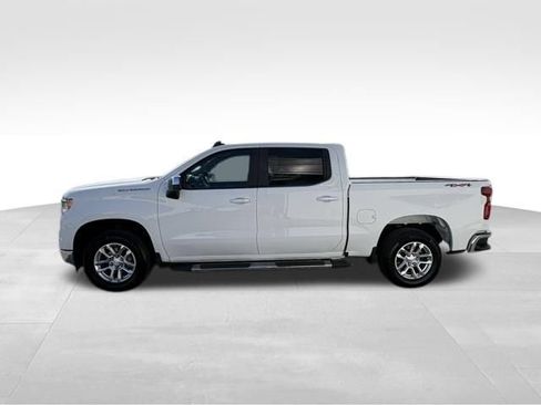 Used 2023 Chevrolet Silverado 1500 LT AWD/4WD image 12