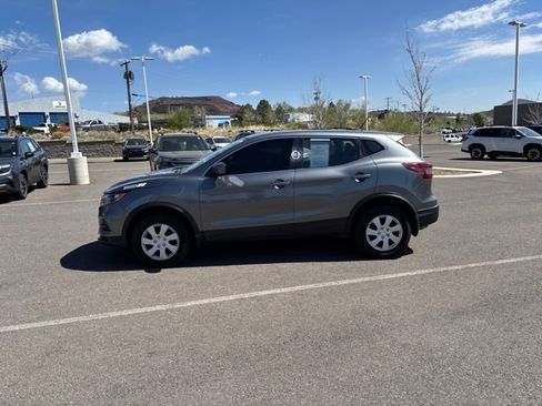 Used 2020 Nissan Rogue Sport S image 6