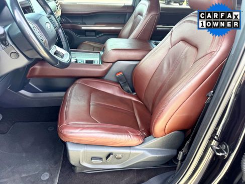 Used 2022 Ford Expedition Max Limited image 12