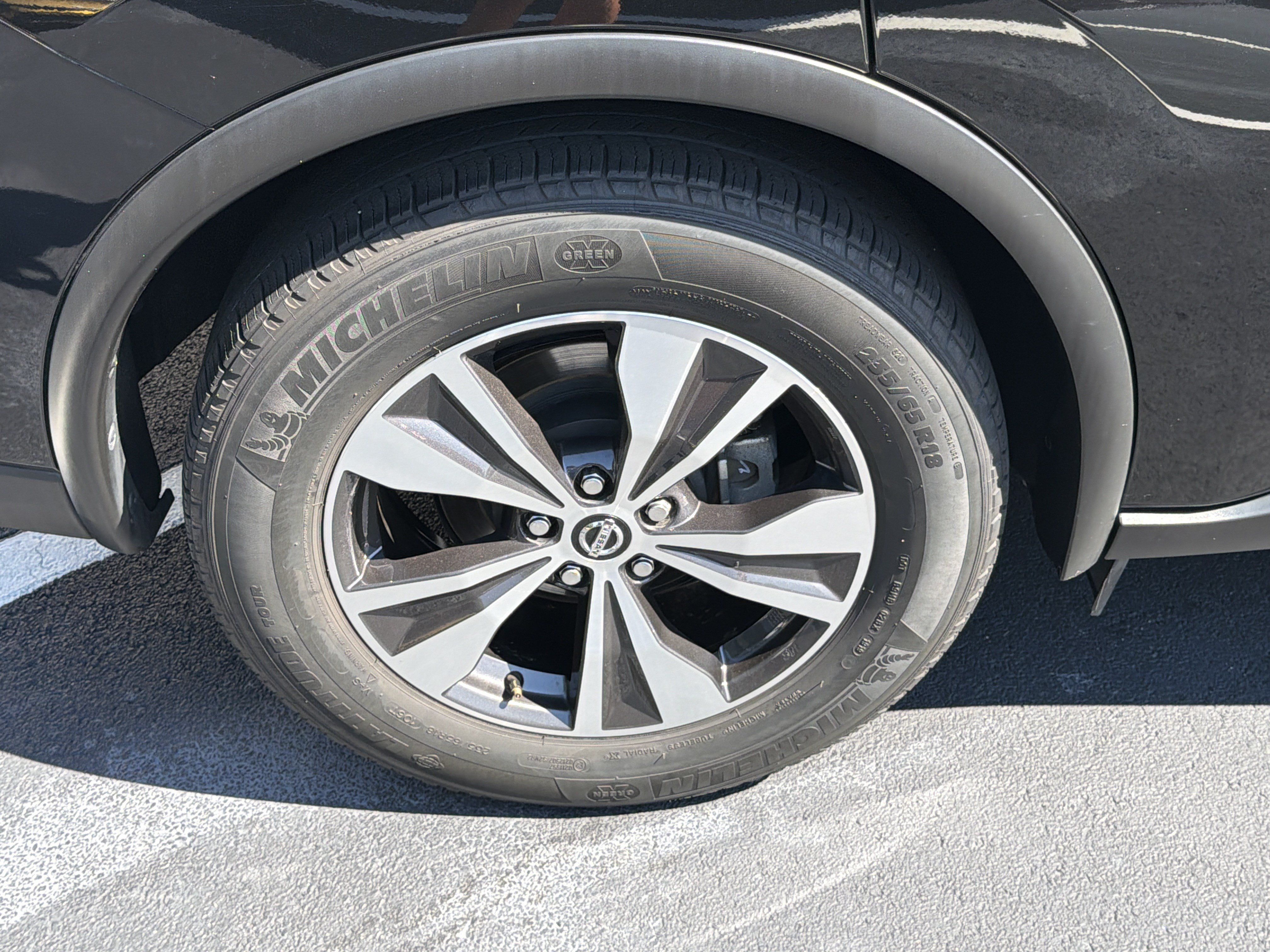 Used 2019 Nissan Murano SV FWD image 17