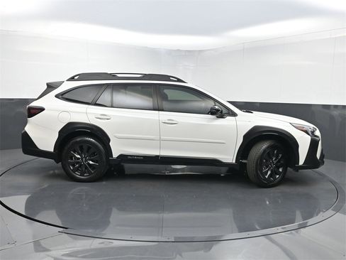 Used 2024 Subaru Outback Onyx Edition image 41
