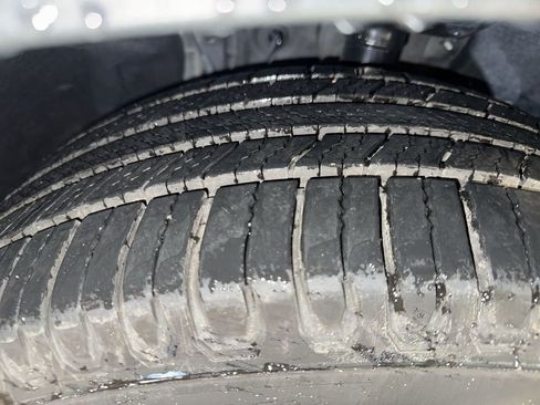 Used 2022 Toyota Highlander Platinum image 11