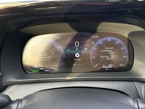 Used 2024 Toyota Crown XLE image 16