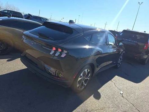 Used 2025 Ford Mustang Mach-E Select image 5