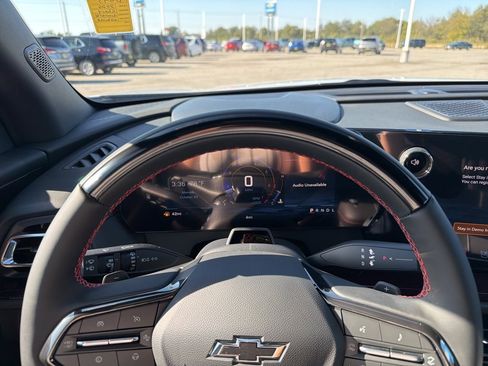 New 2026 Chevrolet Traverse RS w/ LPO, Floor Liner Package image 15