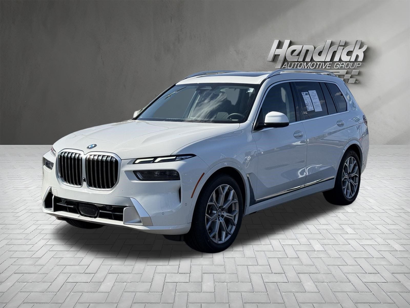 Used 2023 BMW X7 xDrive40i w/ Premium Package AWD/4WD image 5