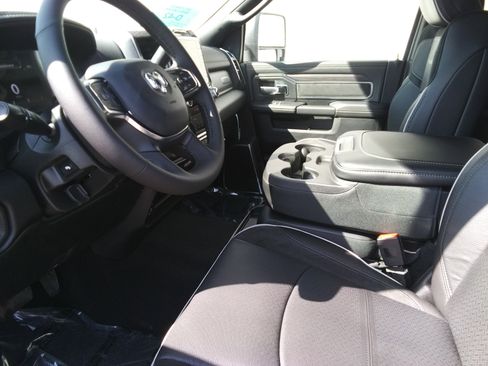 New 2026 RAM 2500 Laramie w/ Towing Technology Group image 14