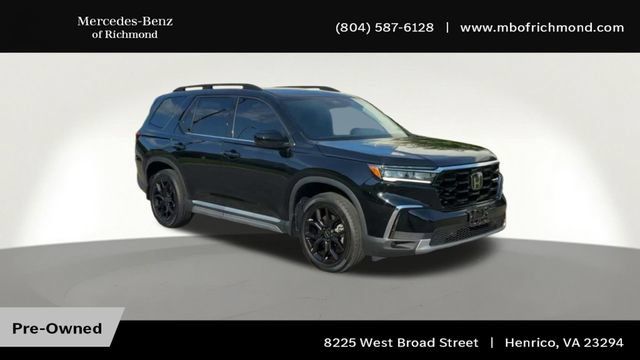 Used 2025 Honda Pilot Touring image 4