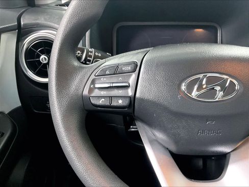 Used 2023 Hyundai Kona SE image 22